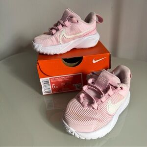NIKE Star Runner Pink Sneakers, 5c